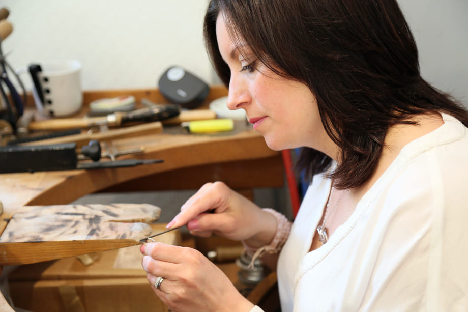 Réparation et remise à neuf de bijoux à l'atelier de Spa