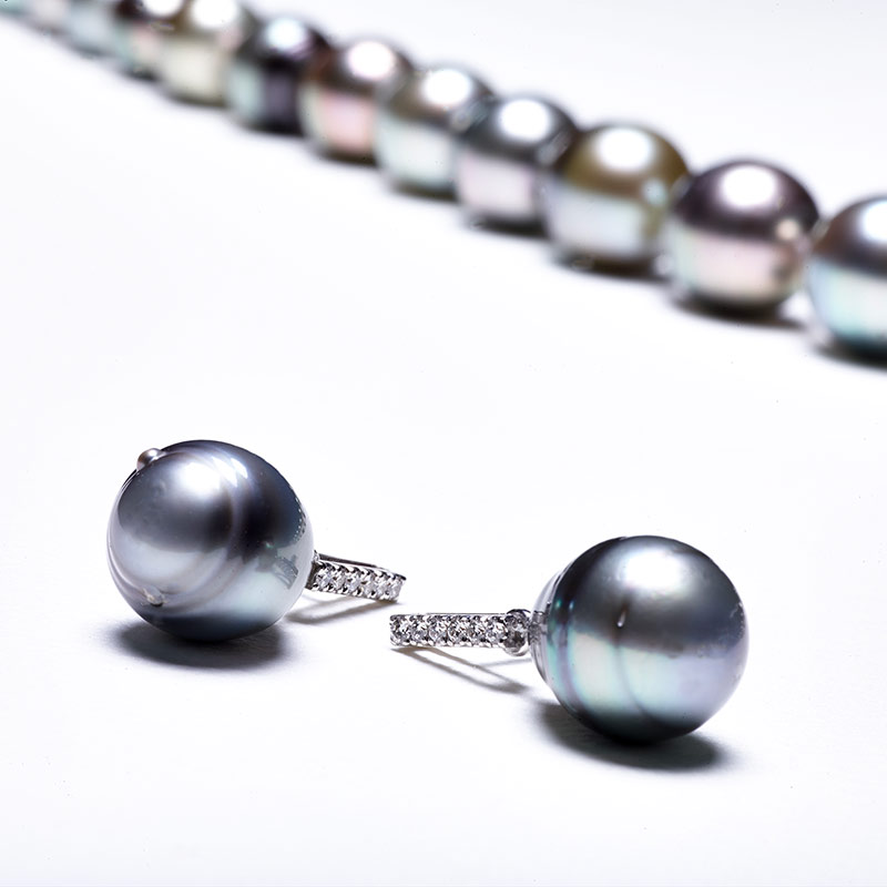 Boucles d'oreilles perles de Tahiti et diamants